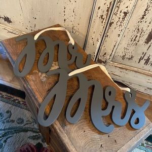 Mr-Mrs sign